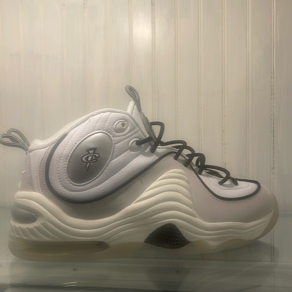 NIKE AIR PENNY II - Picture 1 of 7